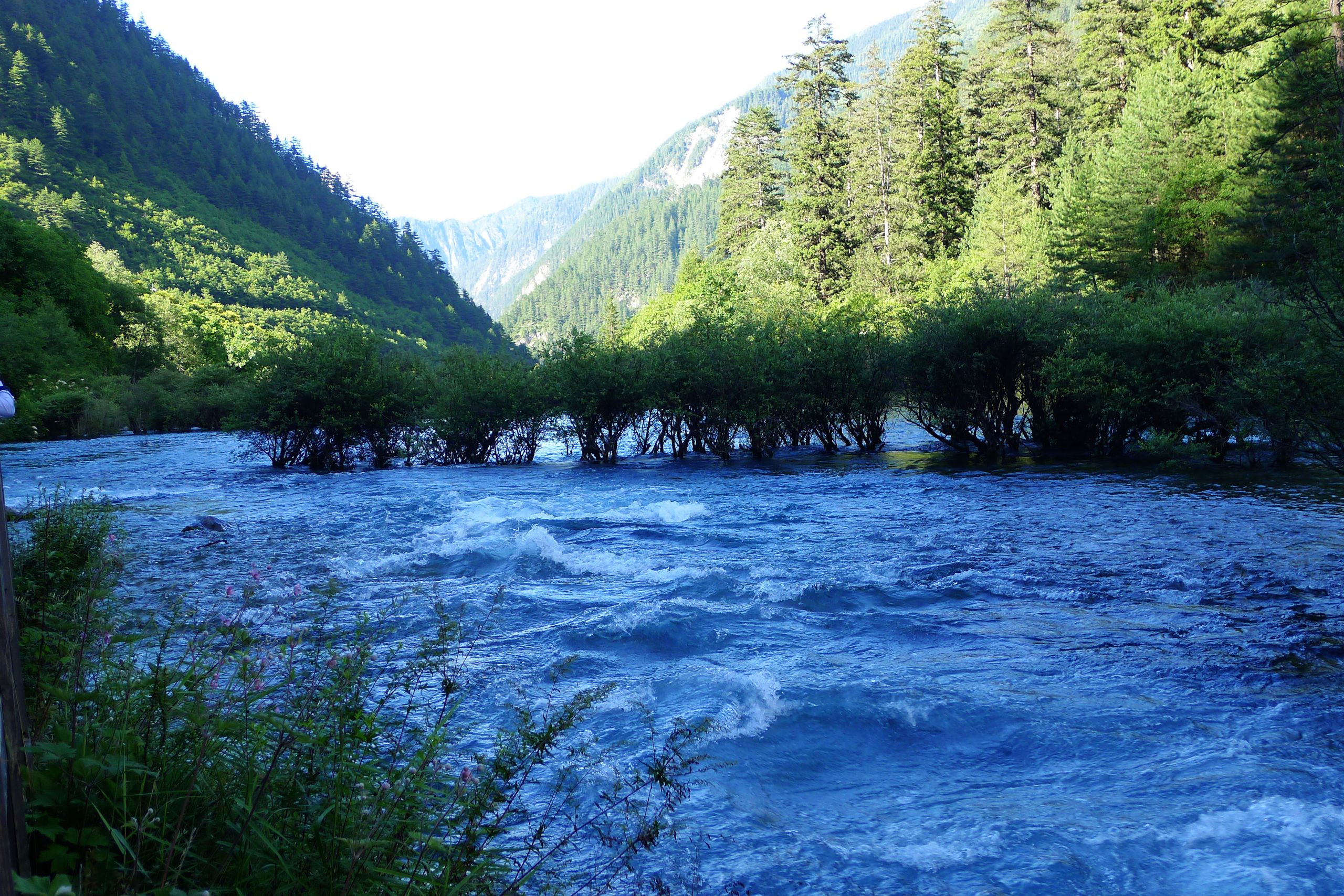 Jiuzhaigou_1.jpg Jiuzhaigou_1.jpg