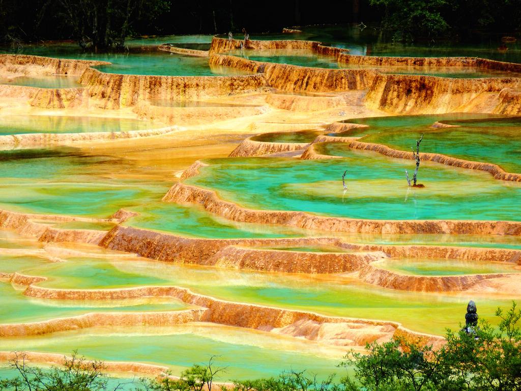 Huanglong_1.jpg Huanglong_1.jpg