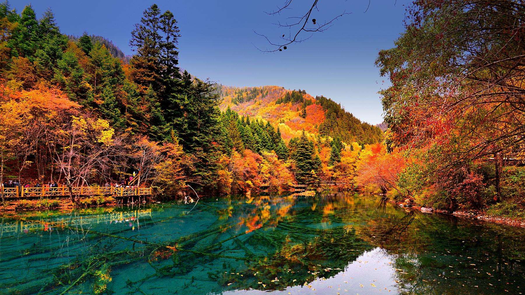 Jiuzhaigou_1.jpg Jiuzhaigou_1.jpg