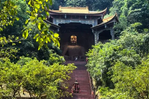 Giant-Buddha-Bay