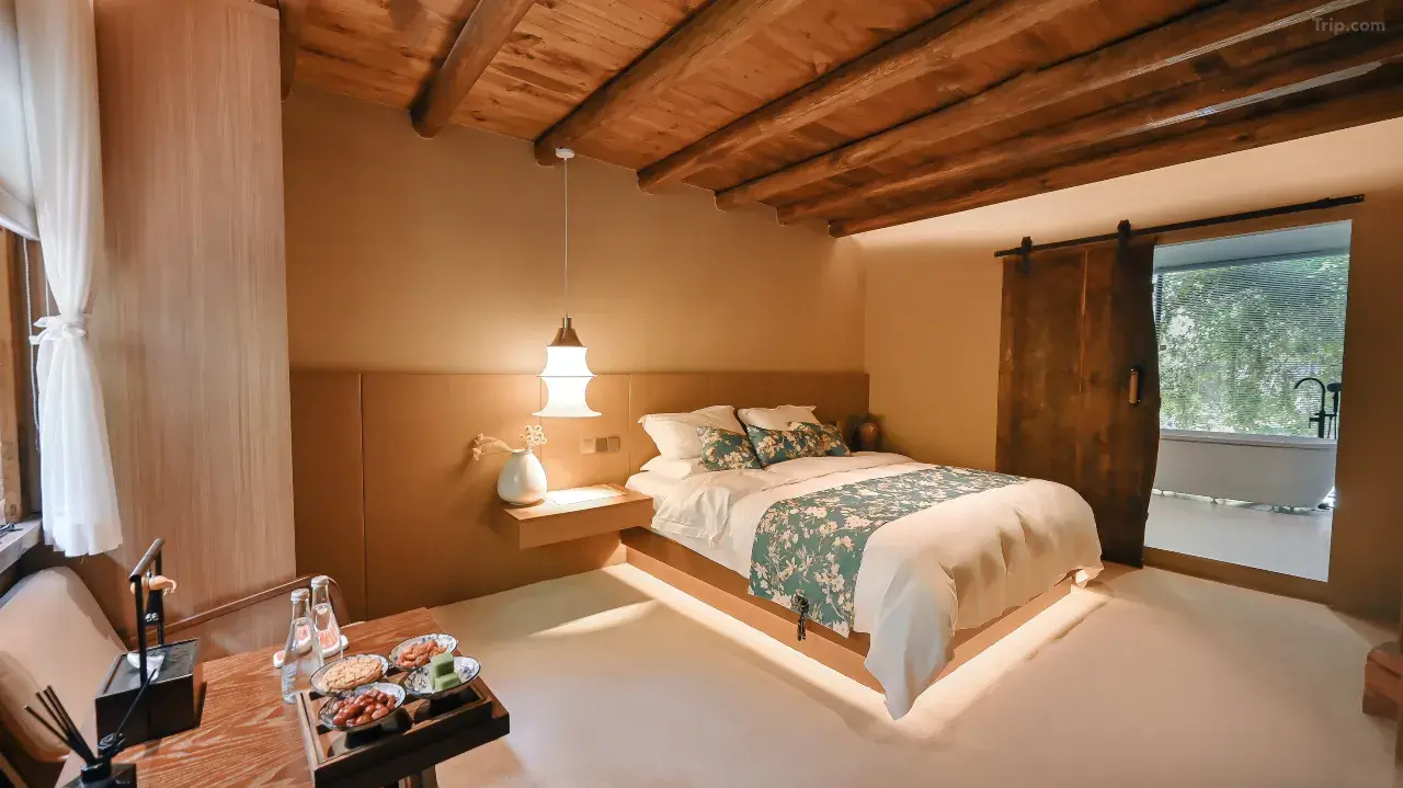 Nanyuan-Ancient-Luxury-Homestay-01