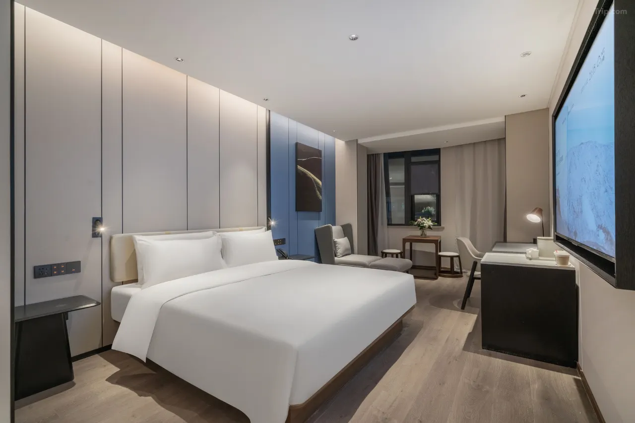East-Street-Jiuyanqiao-Chengdu-Atour-Hotel-1